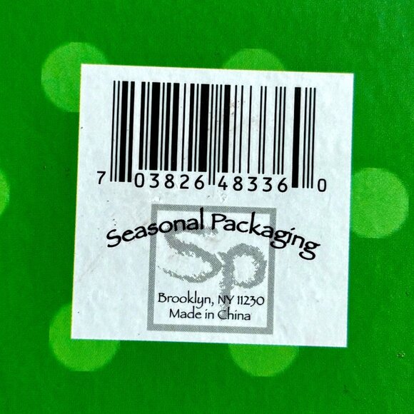 Seasonal Packaging (3) Round and Gem Stone (3) Square Christmas, Nesting Boxes - Picture 10 of 16